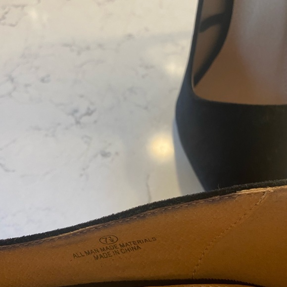 Liliana high heel  size 7.5 black velvet only worn once - Picture 4 of 6